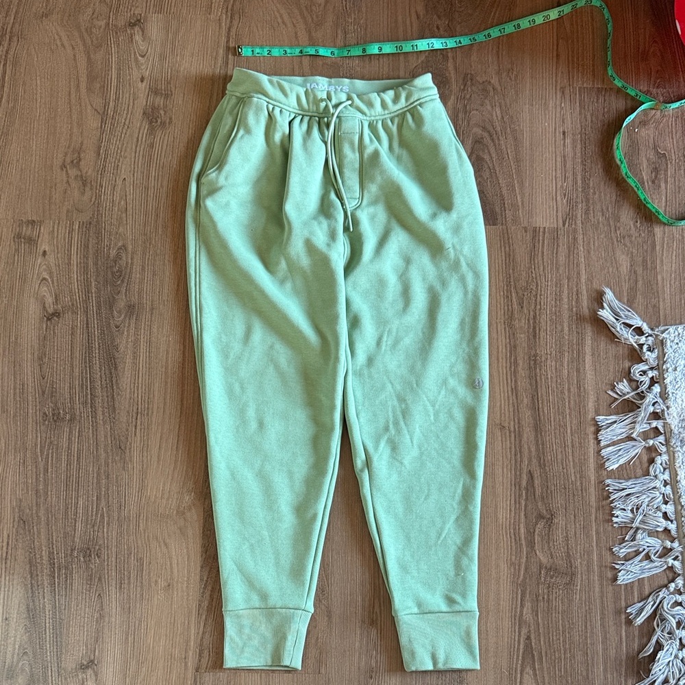 NWT Jamby’s Chilluxe Jogger Basil XS